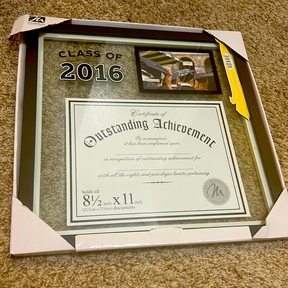 New Graduation picture frame